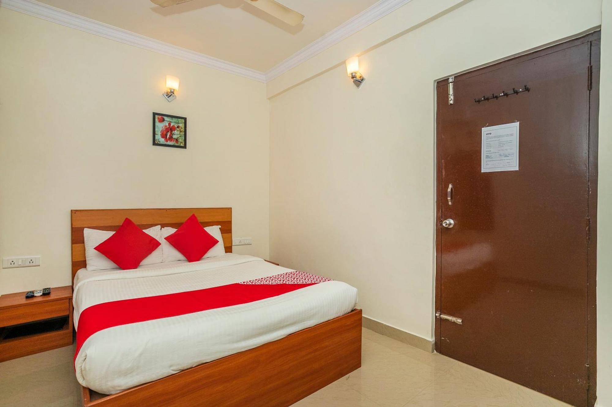 فندق أو واي أو 9528 ميداس كاسيتا بنغالور المظهر الخارجي الصورة